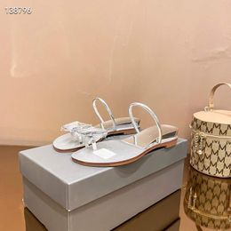 Fashion Luxury Femmes Slippers Sandales Gloria Hotel Slip Flat Sliders Italie Italie Butterfly Crystal Crystal Designer Organise de cheville décontractée Box Box EU 35-40