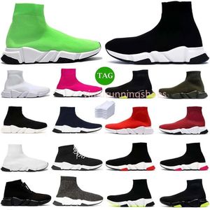 Fashion Men Designer 2.0 Tricks Tocors Luxury Sneakers Plateforme de chaussures décontractées Trainers Amours couple Sneakers Sock Walking 1 Platform Boots Running P1