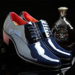 Fashion Men's Black New Blue Blue Tise Tacle de cuero puntiagudo zapatos de boda Lace-Up Men Zapatos Hombre D2H9 42FF3