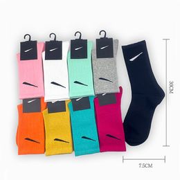 Chaussettes pour hommes et femmes, 5 paires/boîte, imprimés, Sport, basket-ball, football, 100% coton, couple, chaussettes de sport, personnalité, couleurs mélangées