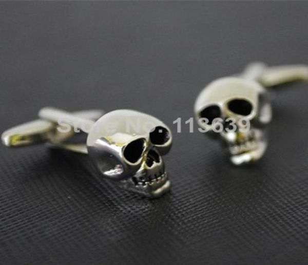 Gemelos de calavera y esqueleto para hombre, camisa a la moda, diseño novedoso, regalo de alta calidad, botón de color plateado, accesorios para prendas 1573009