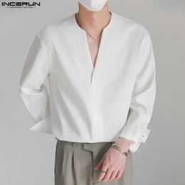 Mode Mannen Shirt Effen Kleur Losse V-hals Lange Mouw Kleding Streetwear Koreaanse Stijl Casual Shirts S5XL INCERUN 240223