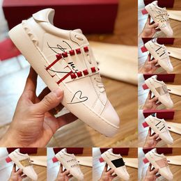 Luxe casual schoenen open untitled studs sneaker Be My Red Studs Goud Ruthenium metallic leer Hak Zwart zilver platina roze band heren dames Designer sneakers