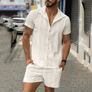 Men de mode Shirts Couleur des hommes Ensemble pour hommes Impression de manches courtes Street Summer Summer Casual Shirt plage en deux pièces