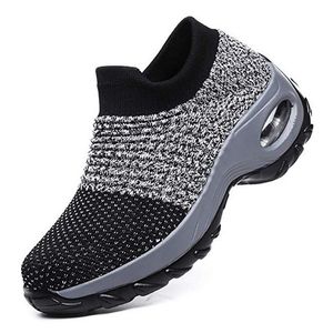 Zapatos deportivos de moda para hombre, zapatos de trabajo de negocios triples, negros, blancos, grises y amarillos, cómodos zapatos para correr con plataforma para exteriores para hombre