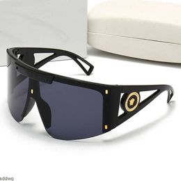 Gafas de sol de hombres de moda Sol con gafas de sol diseñador de visera de playa lentes de sol al aire libre UV400 gafgle para mujer 6 color opcional 2024