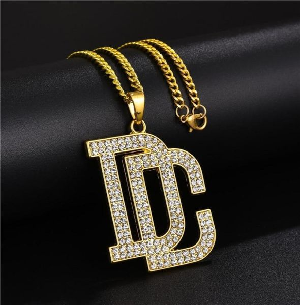 Fashion Men Women Hip Hop Lettre DC Big Pendant Collier Pendard Bijoux Full Rinestone Design 18k Gold Plaque