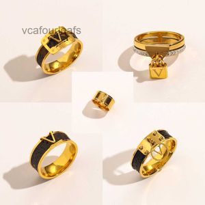 Fashion Men Dames roestvrijstalen ringen ontwerpers Old Bloemleer Ring Luxurys sieradenfeestjes Geschenken Maat 6-9