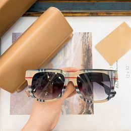 Moda para hombre gafas de sol de diseñador para mujer gafas de sol de playa al aire libre Gafas clásicas Gafas de sol retro butfly Gafas Deporte Conducción Estilo múltiple con caja el mejor regalo