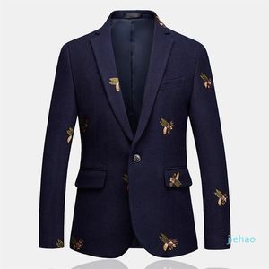 Mode- Hommes Un Bouton Blazer Bee Broderie Mariage Smart Casual Slim Fit Veste Haute Qualité Grande Taille 6XL Bleu Marine Vêtements Ma296E