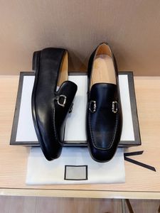 Mode Hommes Oxford Chaussures De Luxe En Cuir Véritable Designer Robe Bureau D'affaires De Mariage Bordeaux Noir Boucle Pointu Mocassins Chaussures Hommes