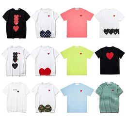 Camisetas de la moda para hombres Play Play Camiseta de corazón Red Heart Camiseta de algodón Bordado de algodón Camiseta de verano