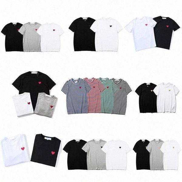 Fashion Mens Plays T Shirt CDG Diseñador Red Heart Shirt Commes Casual Women Women Badge High Quanlity Tshirts Bordado de algodón Manga corta Summer T L1OM#