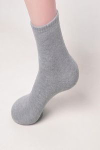 Fashion Mens Sport chaussettes pour hommes de haute qualité styliste à chaussette courte en coton mélange confortable adolescents gris socks Underwear un s6664320
