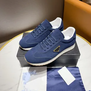 Modeheren sportschoenen ontwerper mannen sneakers mannen merknaam sneaker non-slip zolen klassiekers van de lage sneaker heren maat 45 hardloopschoenen EDJ0102