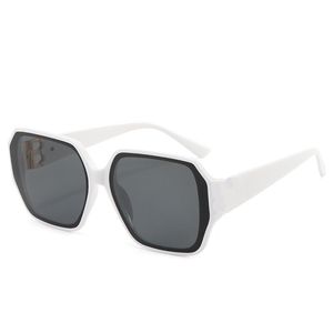 Mode hommes lunettes de soleil femmes UV400 Protection lunettes de soleil pour hommes femmes dames à la mode S8321
