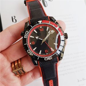 Fashion Mens Watches 45mm automatisch mechanisch horloge klassieke polshorloges voor mannen waterdichte ontwerp polshorloge cadeau sportstijl
