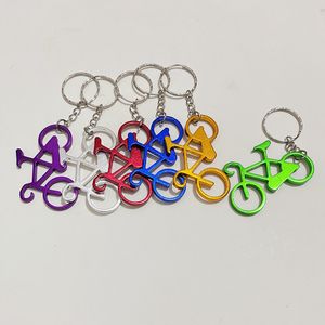 Mode mini fietsvorm sleutelchain gepersonaliseerde sleutel kettingopener wijn bier fles opener cadeau set kleur is willekeurig