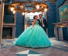 Robes de bal de bal à menthe de la menthe quinceanera 2019 Vestidos Chic chérie robes formelles longues avec perles vestidos de quinceane6200393