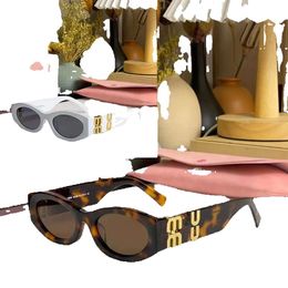 Gafas de sol con montura ovalada de diseñador Miu a la moda, gafas antiradiación UV400 para mujer, gafas Retro con personalidad para hombre, placa de alto valor