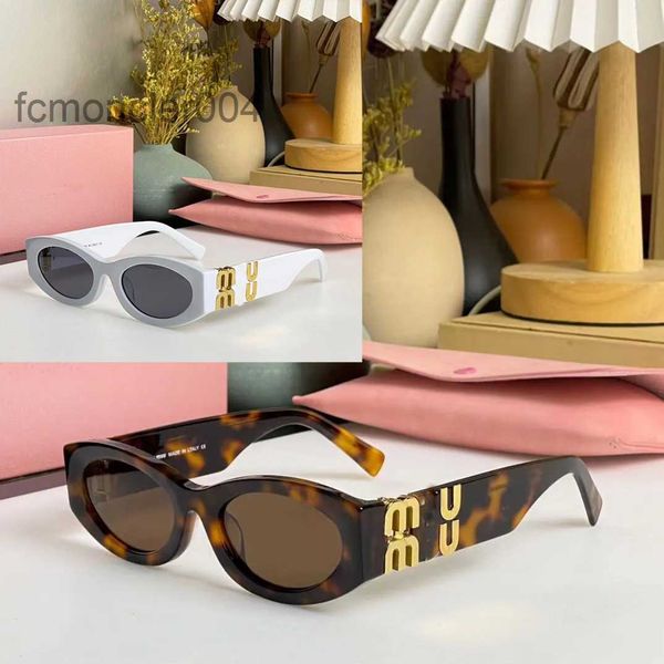 Moda Miu Gafas de sol Diseñador Marco ovalado Lujo Anti-radiación Uv400 Personalidad Hombres Gafas retro Placa Valor de alto grado NL3L