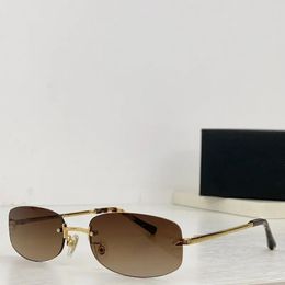 Mode moderne lunettes de soleil ovales femmes créatrices de marque vintage en métal punk verres de soleil féminin show shades 240416