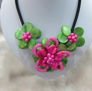 Mode parelmoer hete roze en groene shell bloem ketting zwart lederen parel sieraden