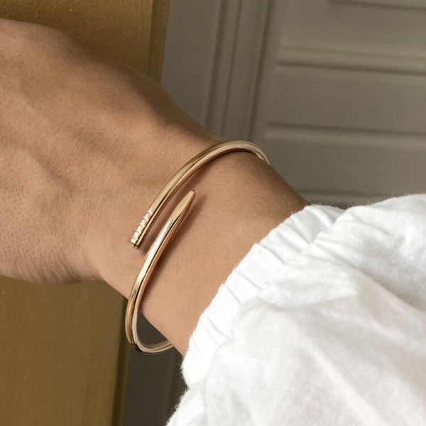 Moda Nail Rose Gold Cuff Pulseras Mujeres Hombres Amor Regalo Sin Caja Diseñador Joyería de Lujo Venta Barata