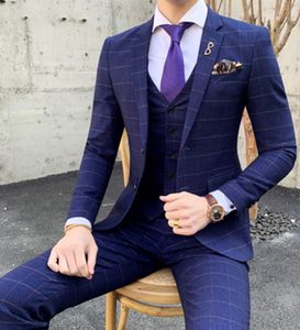 Moda Azul marino enrejado Novio Esmoquin Muesca Solapa Padrino de boda Esmoquin Hombres Chaqueta de fiesta Blazer Traje de 3 piezas (Chaqueta + Pantalones + Corbata + Chaleco) 31