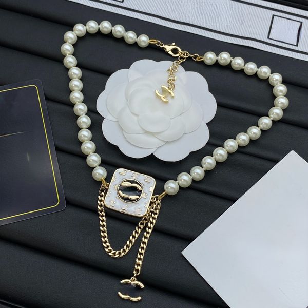 Collier de créateurs Designer Femmes Chaînes de cou Bijoux Perle Pendentif Fête De Mariage Cristal Femmes Colliers De Fiançailles De Haute Qualité Cadeau De Luxe