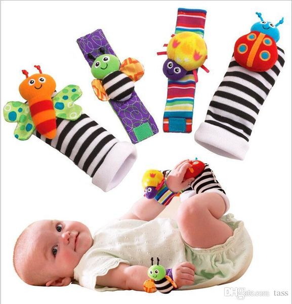 Brinquedos de chocalho de bebê da moda recém-chegados Lamaze pelúcia inseto de jardim chocalho de pulso + meias 4 estilos transporte rápido 50