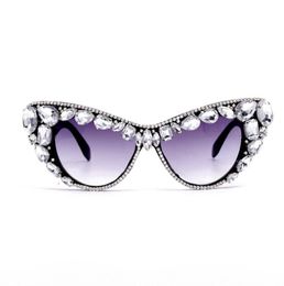 Fashion New Cat Eye Diamond Sunglasses Femme Designer Hinaistones Colore Lunettes de soleil Retro Eyewear Shades UV4002979946