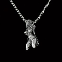 Fashion New Creative Silver Girl Pendant Collier Casual Street Street Motorcycle Ornement Bijoux