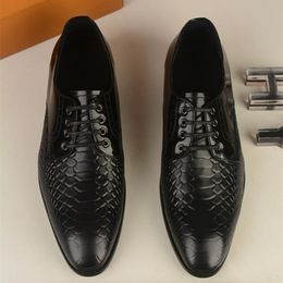 Moda nuevos hombres zapatos casuales lujosos cuero genuino más bajo Slip-on hombres mocasines alta calidad hombres ocio vestido zapatos 38-46