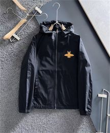 Nuevo para hombre Diseñador Jackets de manga larga Windbreaker Windrunner Men impermeables