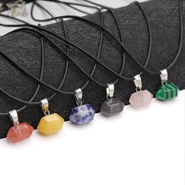 Mini Hexagonal Prisma Healing Crystal Energy Stone Quartz Hanger Kettingen Mode Vrouwen Mannen Sieraden Groothandel