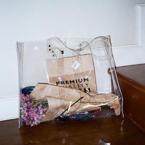 Sacs à bandoulière Fashion PVC Summer Casual Transparent Grands sacs à main Lady Beach imperméable Big Shopping Bag1