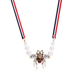 Mode-Nieuwe planken Merk Designer Hanger Ketting Dames Meisjes Rhinestone Parel Bee Ketting Beroemde Merk Sieraden Gift voor Loveh118