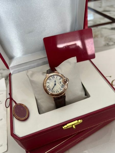 Mode nouveau cadran blanc montre à quartz suisse pour femme coque en acier saphir bracelet en cuir noir montre pour femme 19