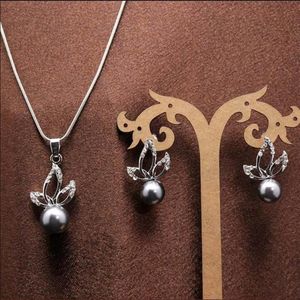 Mode nouvelles femmes 18k plaqué platine gris couleurs perle cristal autrichien collier boucles d'oreilles ensembles de bijoux W225j