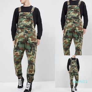 mode-nieuwste aankomsten 2019 heren denim jumpsuit camouflage print jeans mannen casual bretels mannen lading broek hip-hop streetwear S-3XL1