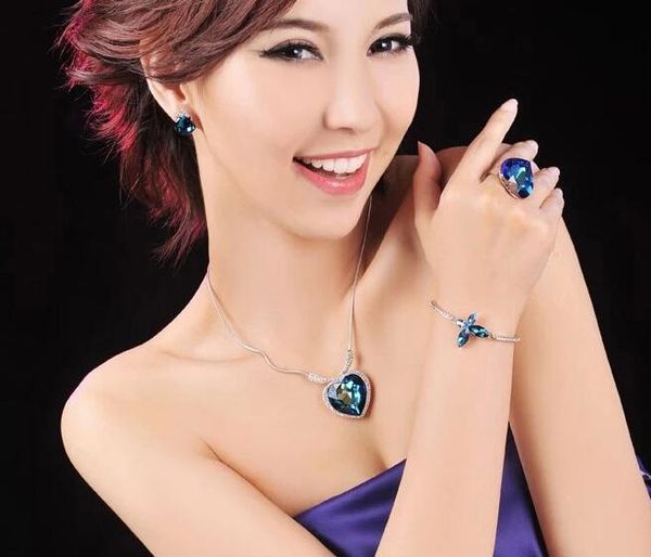 Fashion-Of Heart Diamond Collar titánico Collar de cadena de cristal de zafiro Collar de memoria Jack y Rose Diamante azul