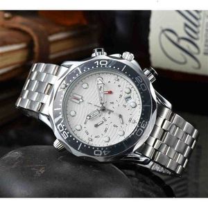 Mode Omeg horloge luxe ontwerper mega quartz horloge zes-pins volledige functionele timing Europees merk heren