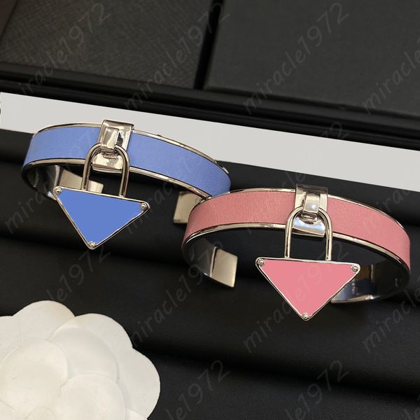 Mode Open Bangle Lock Pendentif Bracelets Designer Bracelet Belle Rose Triangle Bracelets Marque De Luxe Charme Premium Bijoux Cadeaux Chaud -7