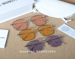Fashion surdimensionnée de soleil surdimensionné Femme Designer de marque Woogie Frog Mirror Sun Glasses Night Vision Shades Butterfly Eyewear7619554