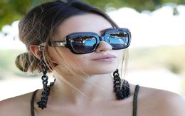 Personnalité de la mode Fashion Capes chaînes Femmes hommes Lunettes de soleil Chaînes rétro Femelles Big Black Acrylic Sunglasses Chains Eyeglas2225069