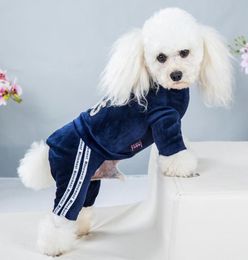 Fashion Pet Dog Vêtements pour chiens Lettre en manteau imprimé sweat-shirt Sweethirt Small Dog Vêtements Carton PETS Vêtements BodySuit Y01072480000