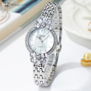 Mode Pétale Grand Strass Dames Bracelet En Acier Inoxydable Boucle Papillon Montre À Quartz Étanche