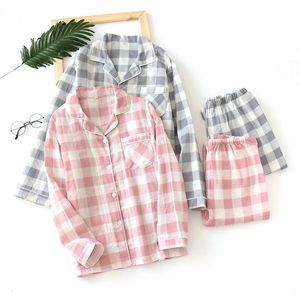 Mode plaid 100% gaze coton amoureux pyjamas ensembles femmes hommes printemps à manches longues japonais vêtements de nuit décontractés pyjamas Homewear 240110