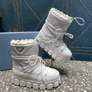 Mode platform snowboots ontwerper vrouw Martin enkellaarsjes zwart wit veterschoenen motorfiets nylon waterdichte antislip Australië laars